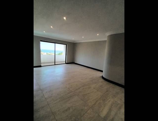6 BEDROOM FREEHOLD FOR SALE IN LA LUCIA